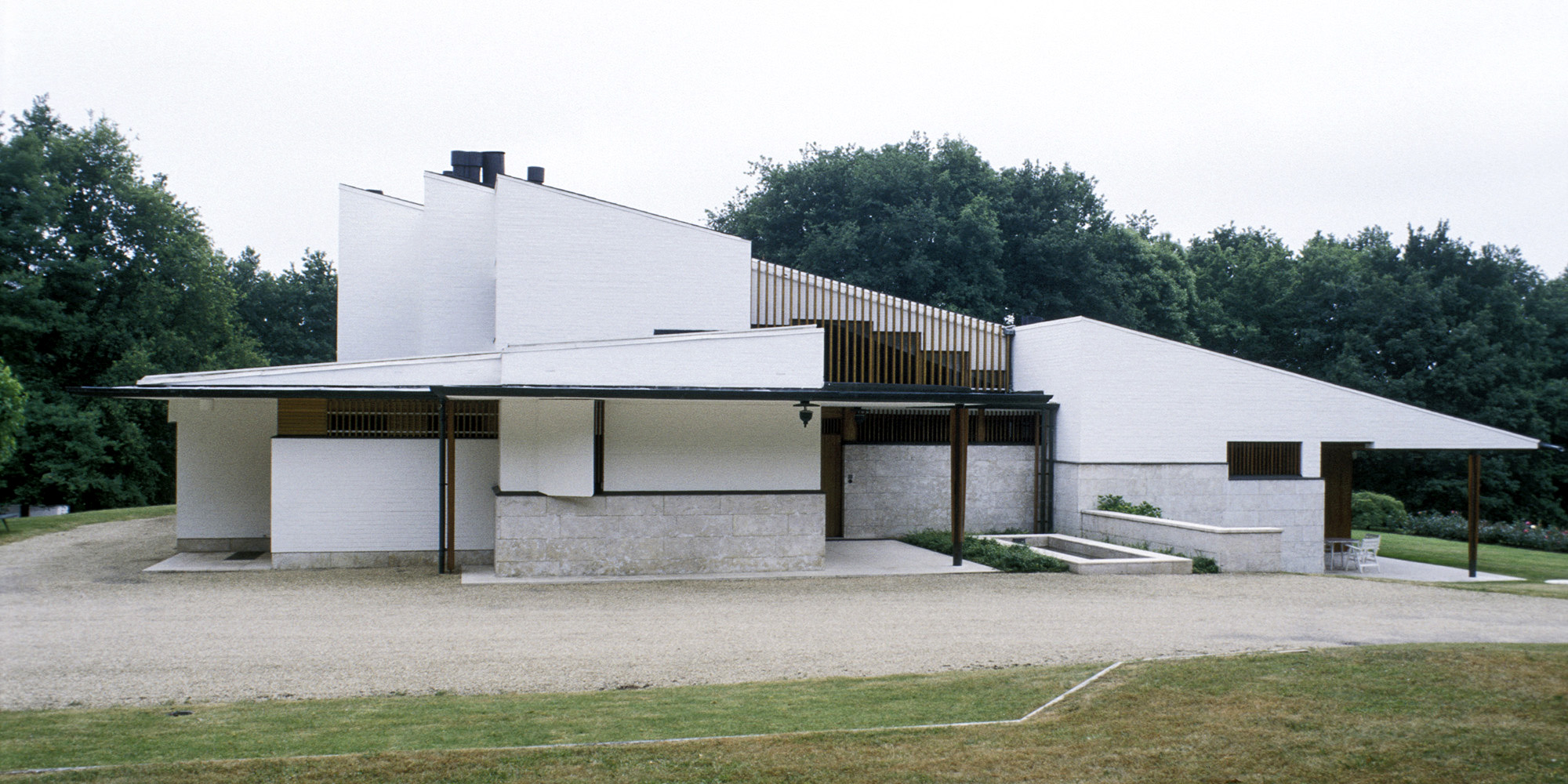 home-maison-louis-carr